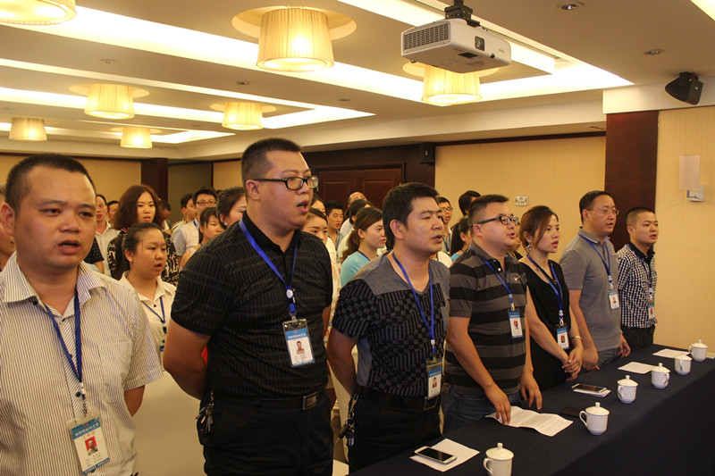 乘風(fēng)破浪，再創(chuàng)輝煌——新思路裝飾召開七月工